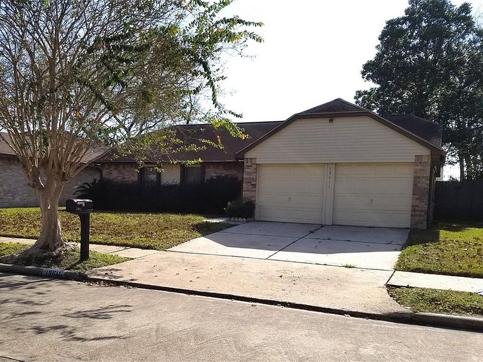 1st image of 13611 Piney Oaks Dr