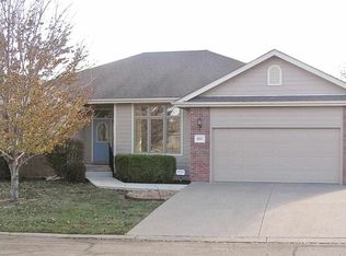 2857 SW Blue Stem Dr, Topeka, KS 66614