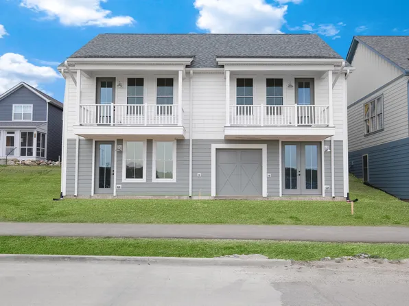 100 Great Loop Dr #36, Ottawa, IL 61350