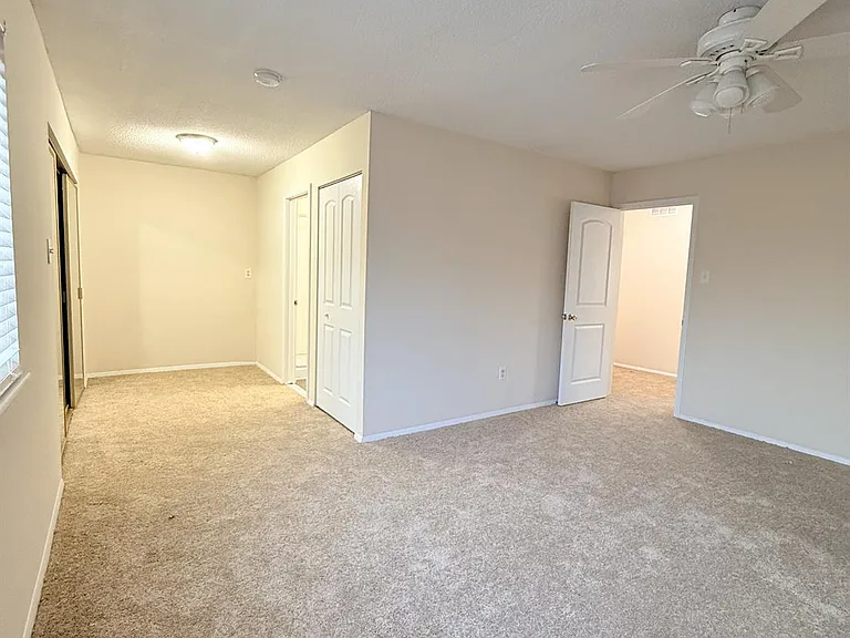 504 Heritage Dr — Photo 26