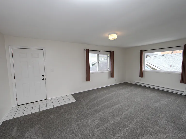 205 W 2nd St #6 — Photo 11
