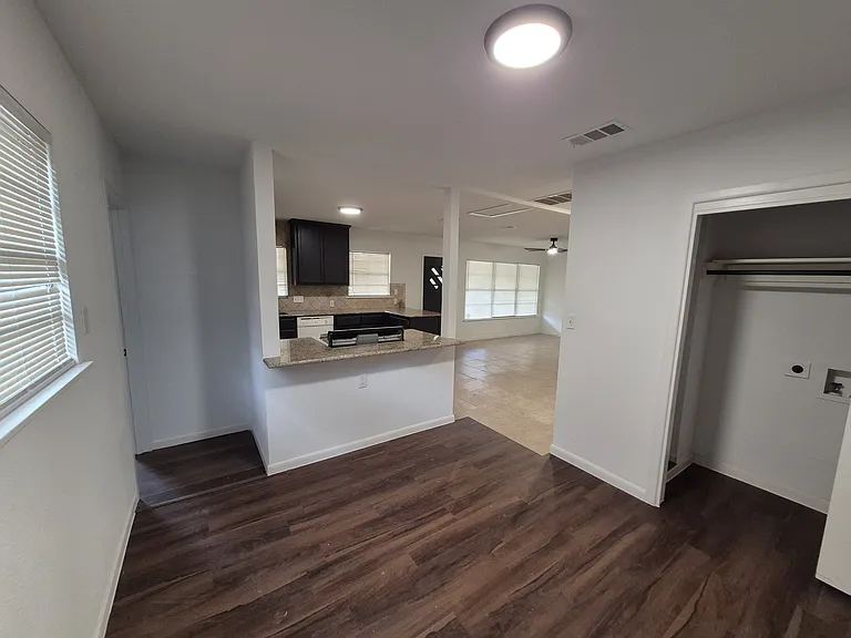 1203 Edgewood Ave — Photo 13