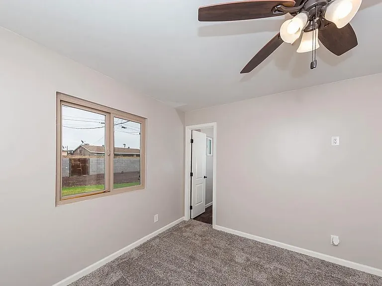 2677 S Beverly Ln — Photo 11