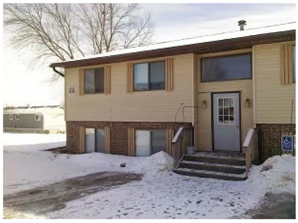 3290 8th St APT 1, Marion, IA 52302