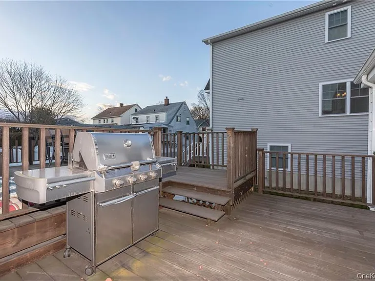 110 Ellsworth Ave #A — Photo 11