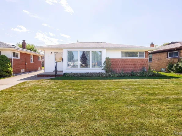 13079 Edison St, Southgate, MI 48195
