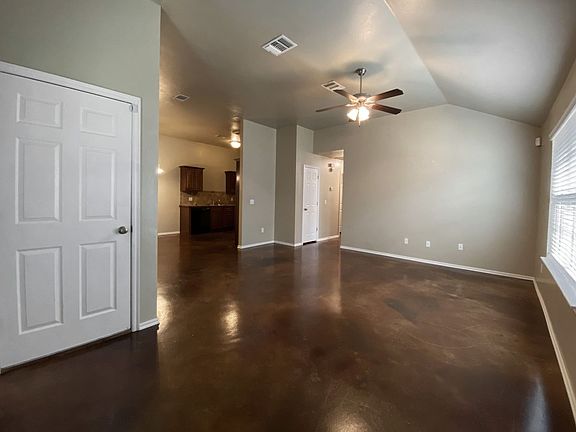 3rd image of 113 NE 23rd St #129A