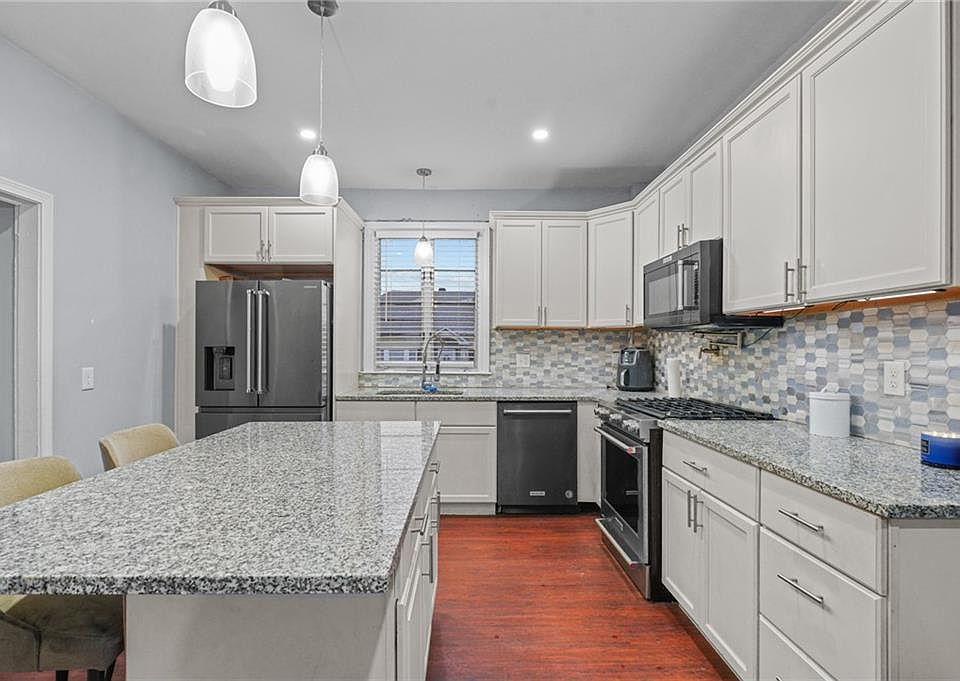 417 Doric Ave, Cranston, RI 02910 Zillow