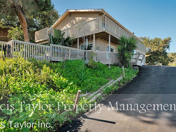 2nd image of 1283 Calavo Dr