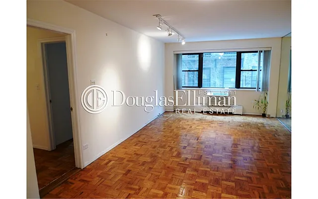 Sold by Douglas Elliman | media 19