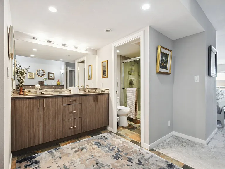 1551 Larimer St #1602 — Photo 35