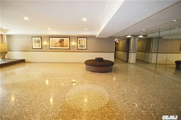 Sold by Douglas Elliman | media 24