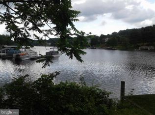953 Wynonah Dr, Auburn, PA 17922
