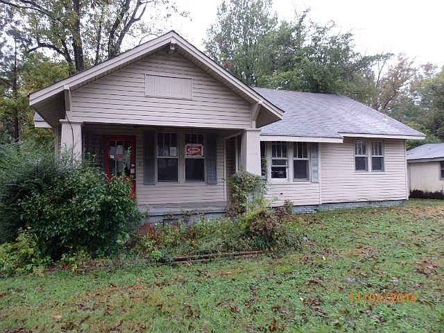 1st image of 229 Elizabeth Ave
