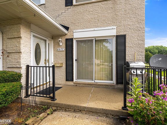 4th image of 8577 Hampshire Dr