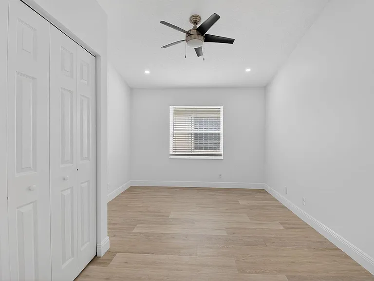 11728 Dove Hollow Ave — Photo 29