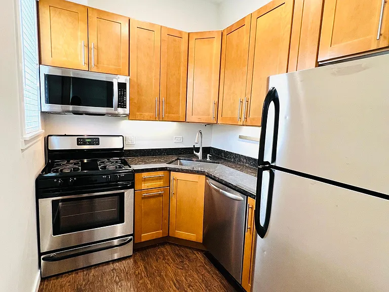 2115 Dewey Ave #A — Photo 20
