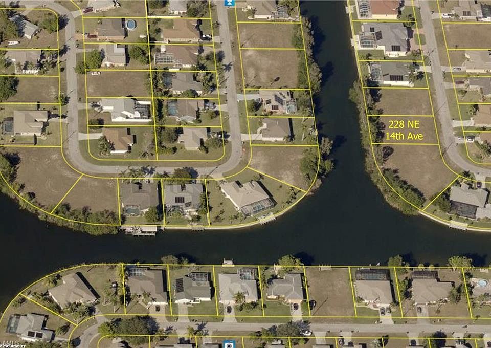 1st image of 228 NE 14th Ave