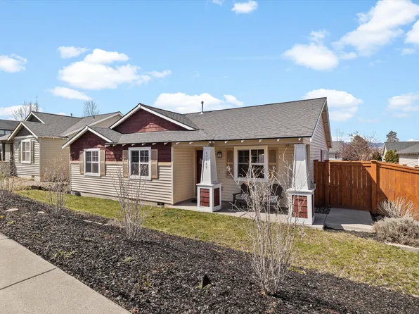 63169 Boyd Acres Rd, Bend, OR 97701