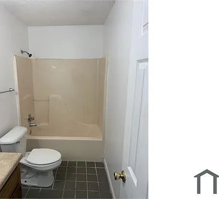 3 bed, 1300 sqft, $1,401 — Photo 4
