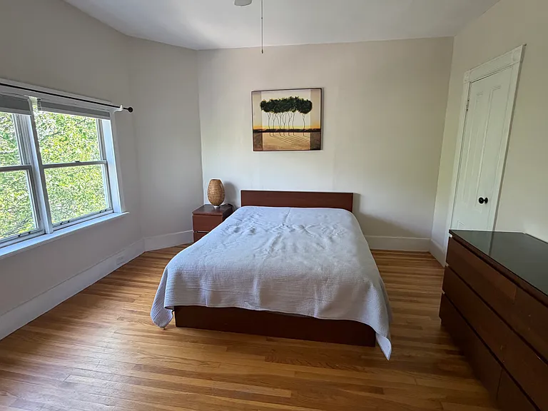 20 Raymond St — Photo 10