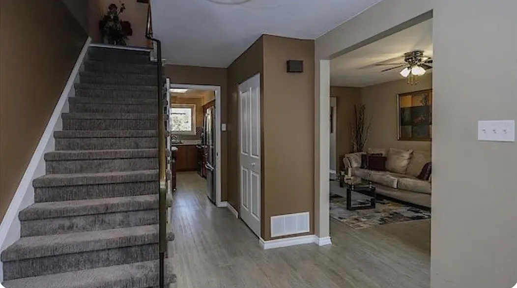 3 bed, 1300 sqft, $2,500 — Photo 2
