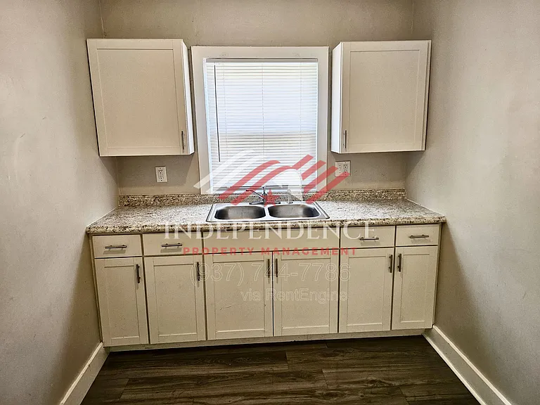 2449 Nill Ave — Photo 8