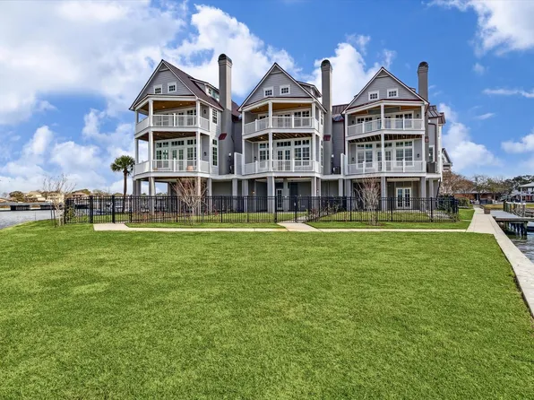 2447 Lakewood Pointe, Seabrook, TX 77586