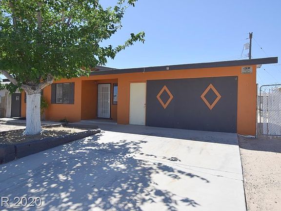 3rd image of 5233 Mountain View Dr
