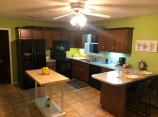 589 Saint Rose Rd, Lebanon, KY 40033