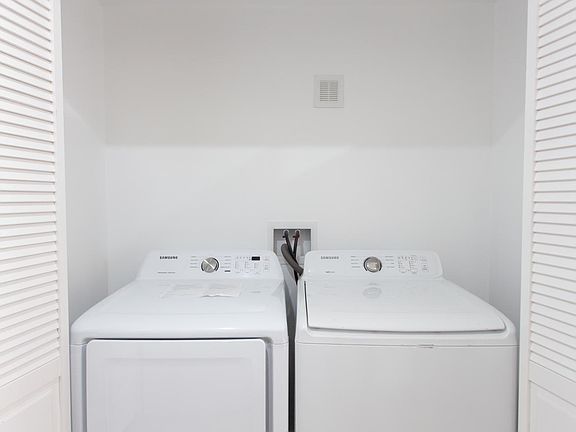 5th image of 1002 E Turney Ave APT 5