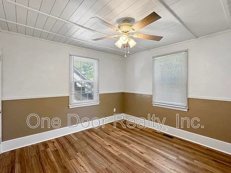 224A Virginia Ave — Photo 10