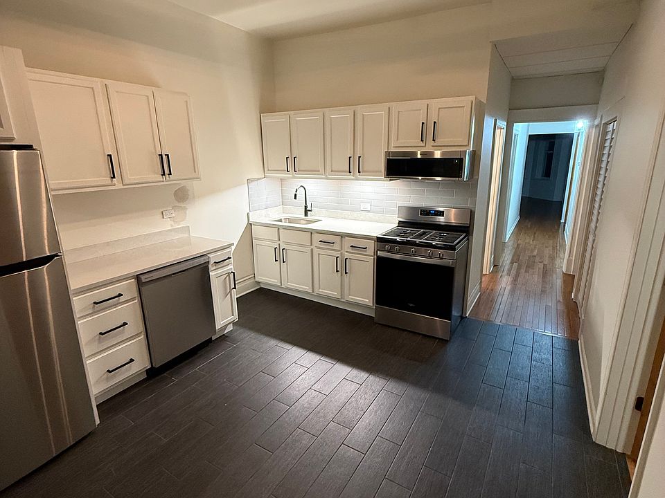 1st image of 1511 N California Ave APT 3
