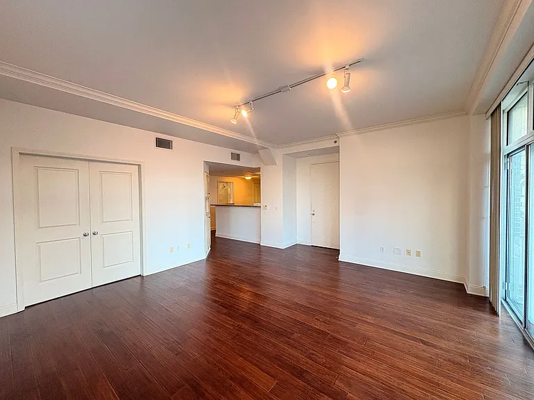 127 Madison Ave #701 — Photo 9
