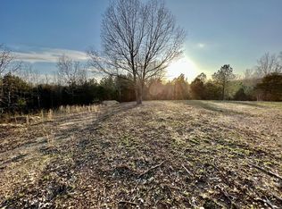 447 Walker Ridge Rd, Big Rock, TN 37023