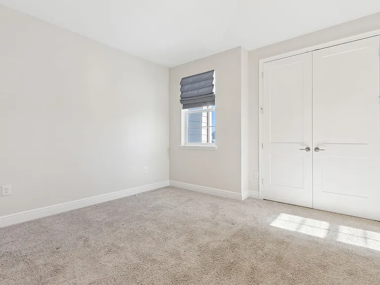 401 Marquesa Cir #1 — Photo 40