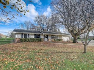 W189N4936 Crest View Ter, Menomonee Falls, WI 53051