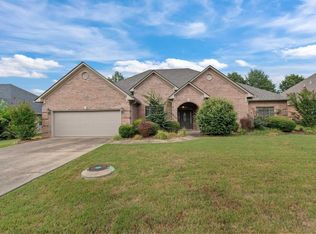 108 Bouriese Cir, Maumelle, AR 72113