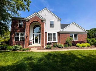 9007 Newcastle Ct, Grand Blanc, MI 48439