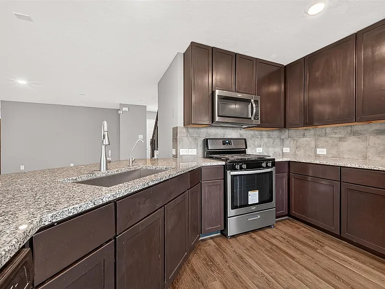 8932 Hollister Commons Ln — Photo 16
