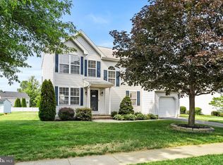 63 Vincent Dr, Burlington, NJ 08016