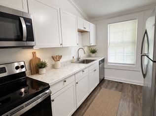 502 S Center St #E, Statesville, NC 28677