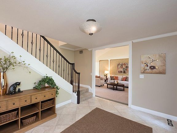3rd image of 1835 Regina Way