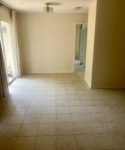 426 Sailmaster St #A — Photo 4