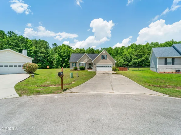 103 Appleton Ln, Richlands, NC 28574