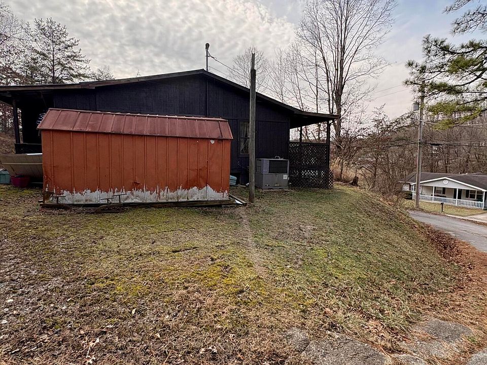 1st image of 124 Pleasant Valley