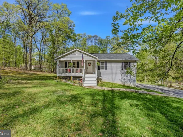 457 Rolling Ln, Harpers Ferry, WV 25425