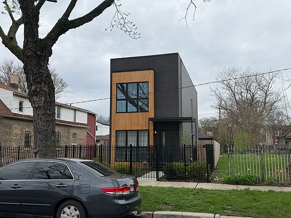 5th image of 425 N Lawndale Ave