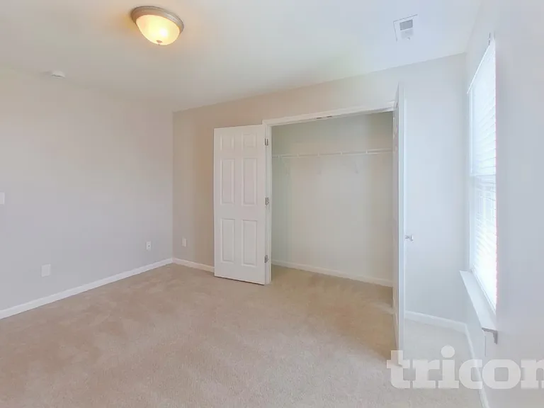 9626 Rothman Ln — Photo 14