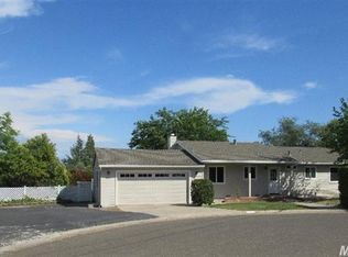 195 S McDaniel Dr, Auburn, CA 95603